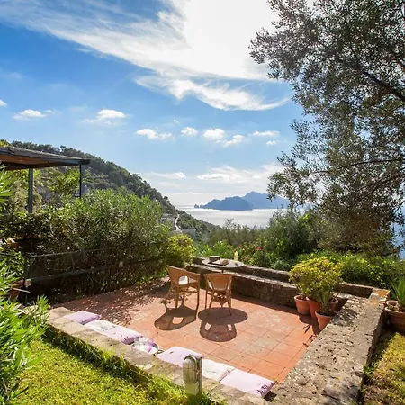 La Casa Di Pietra Massa Lubrense
